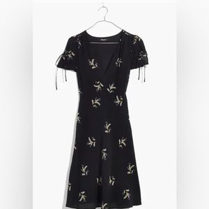 Madewell Silk Poppy Dress in Wild Botanic 4 Black Mini Floral Flowers